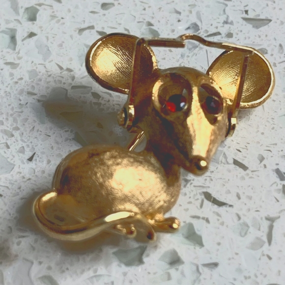 Mouse Brooch - Picture 2 of 6